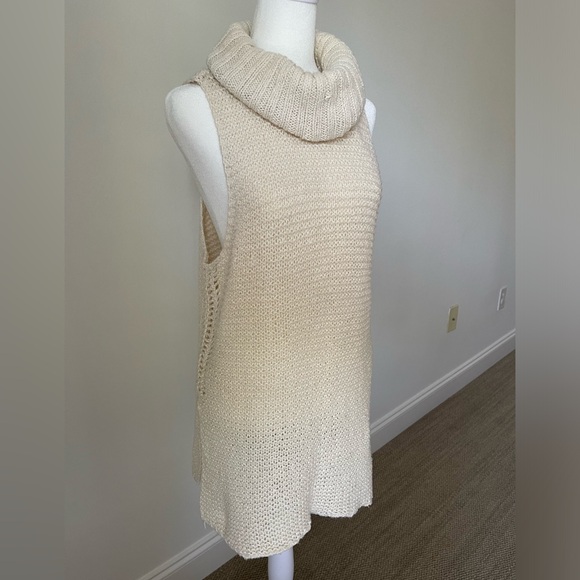 Billabong Sideways Love Sleeveless Turtleneck Sweater - Ivory - Size M - Picture 14 of 15
